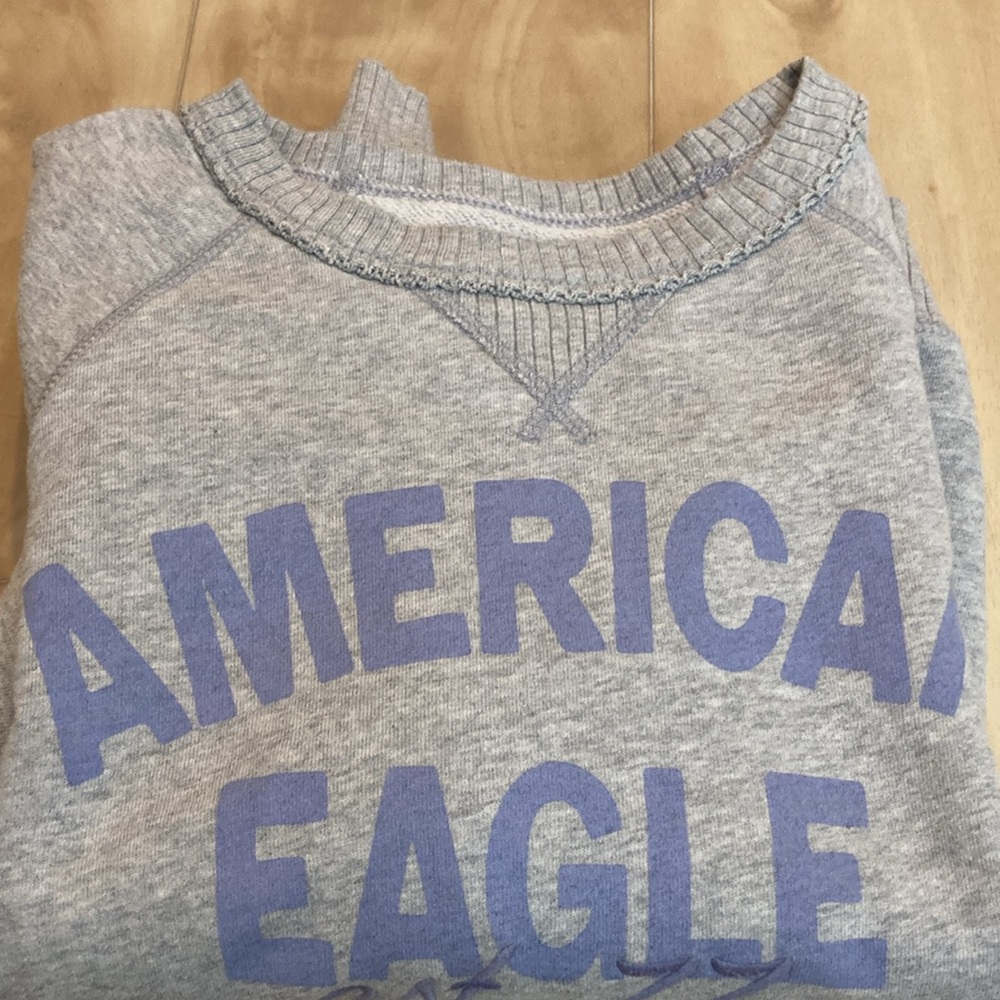 AE sweater - Picture 10 of 10